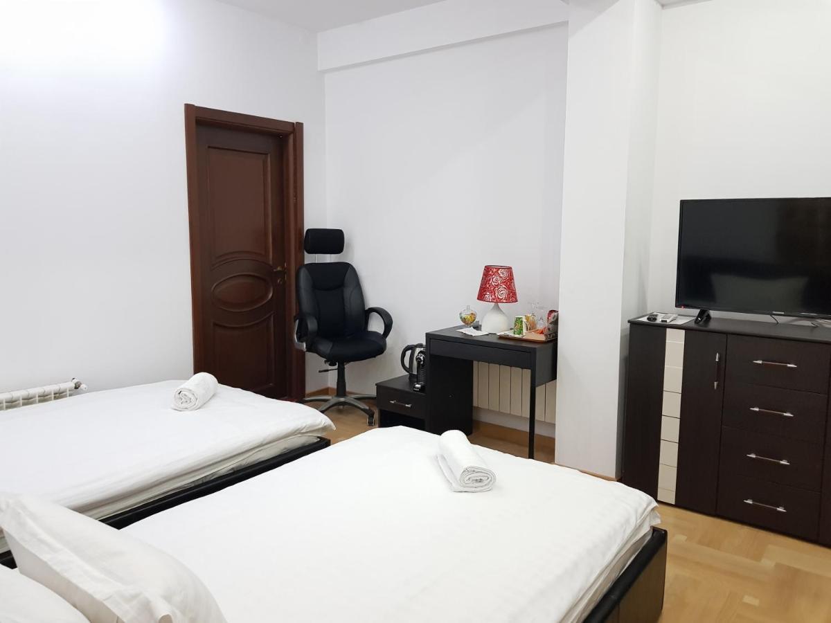 Appartement Apartament Langa Monza à Bucarest Extérieur photo